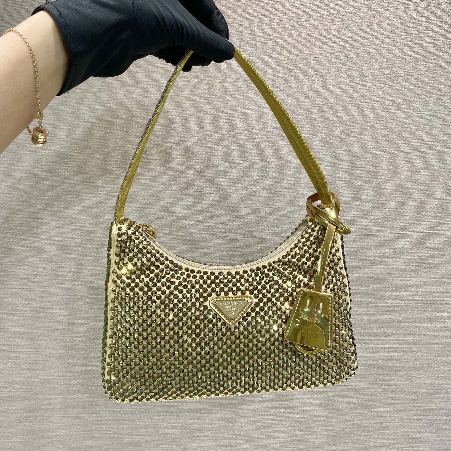 Pra*a top handle bags